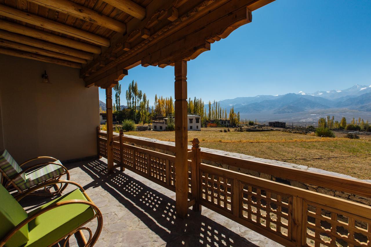 Ladakh Sarai Resort Leh Exteriör bild